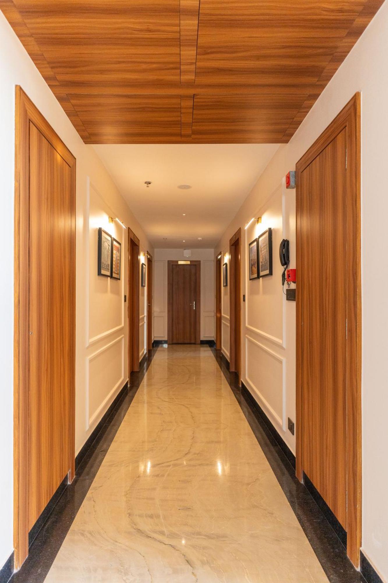 Raghunandan Palace - A Premier Boutique Stay, City Center & 500 Meters From City Railway Station Udaipur Ngoại thất bức ảnh