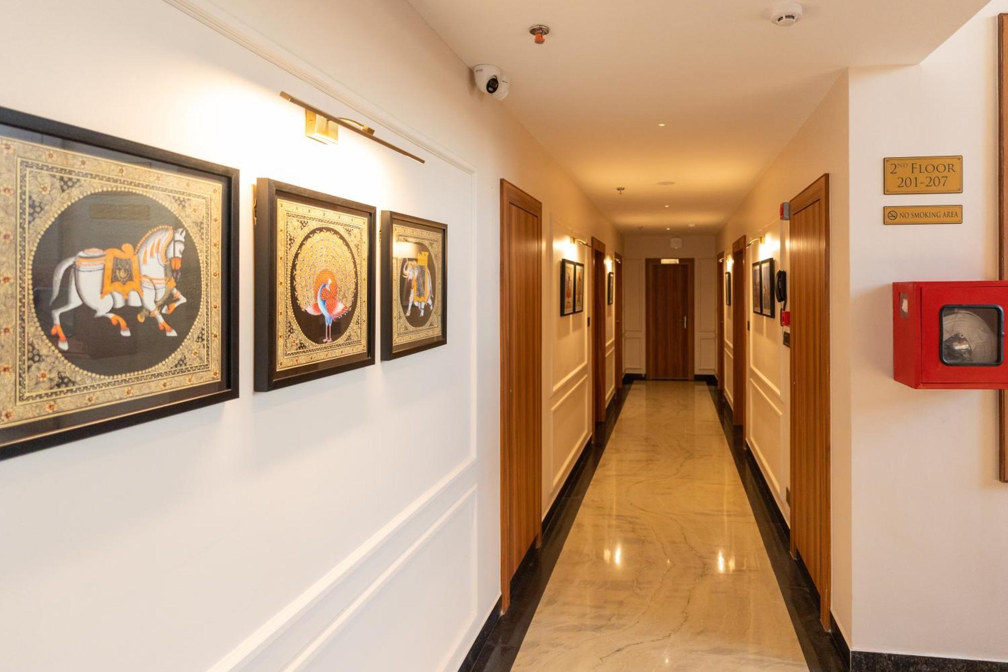 Raghunandan Palace - A Premier Boutique Stay, City Center & 500 Meters From City Railway Station Udaipur Ngoại thất bức ảnh