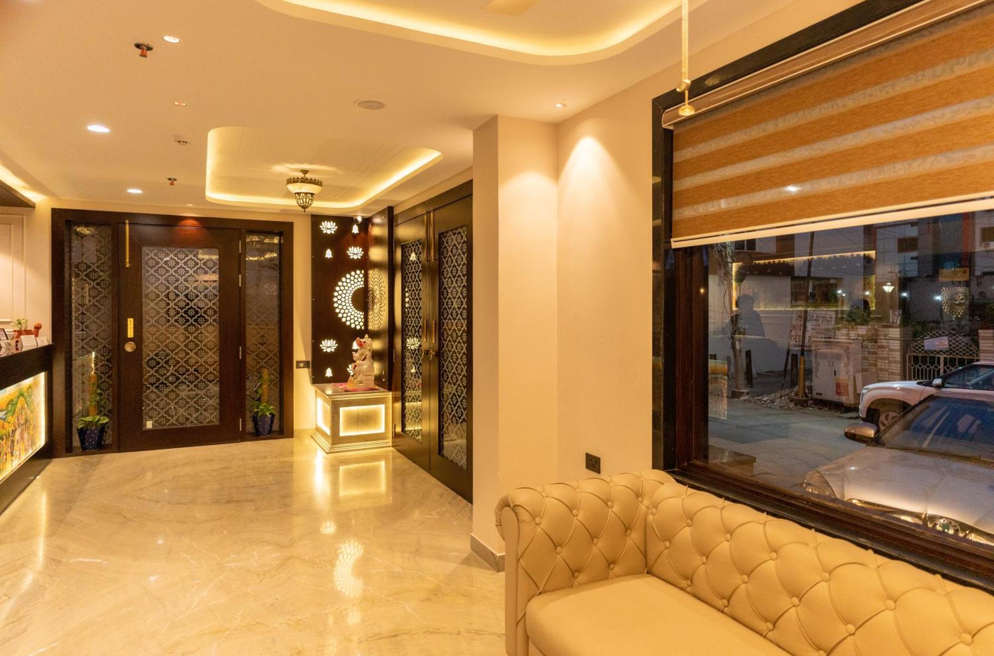 Raghunandan Palace - A Premier Boutique Stay, City Center & 500 Meters From City Railway Station Udaipur Ngoại thất bức ảnh