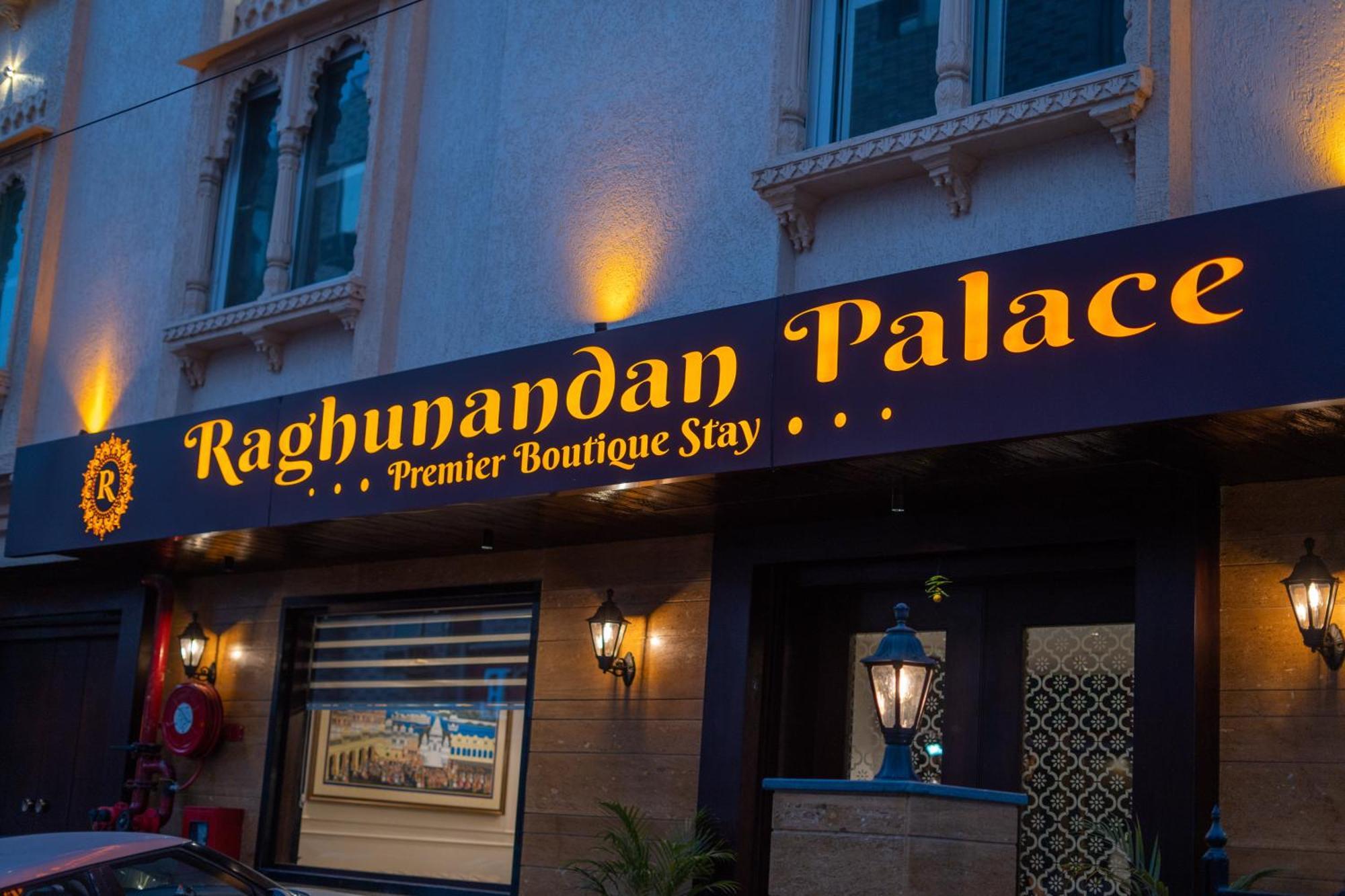 Raghunandan Palace - A Premier Boutique Stay, City Center & 500 Meters From City Railway Station Udaipur Ngoại thất bức ảnh