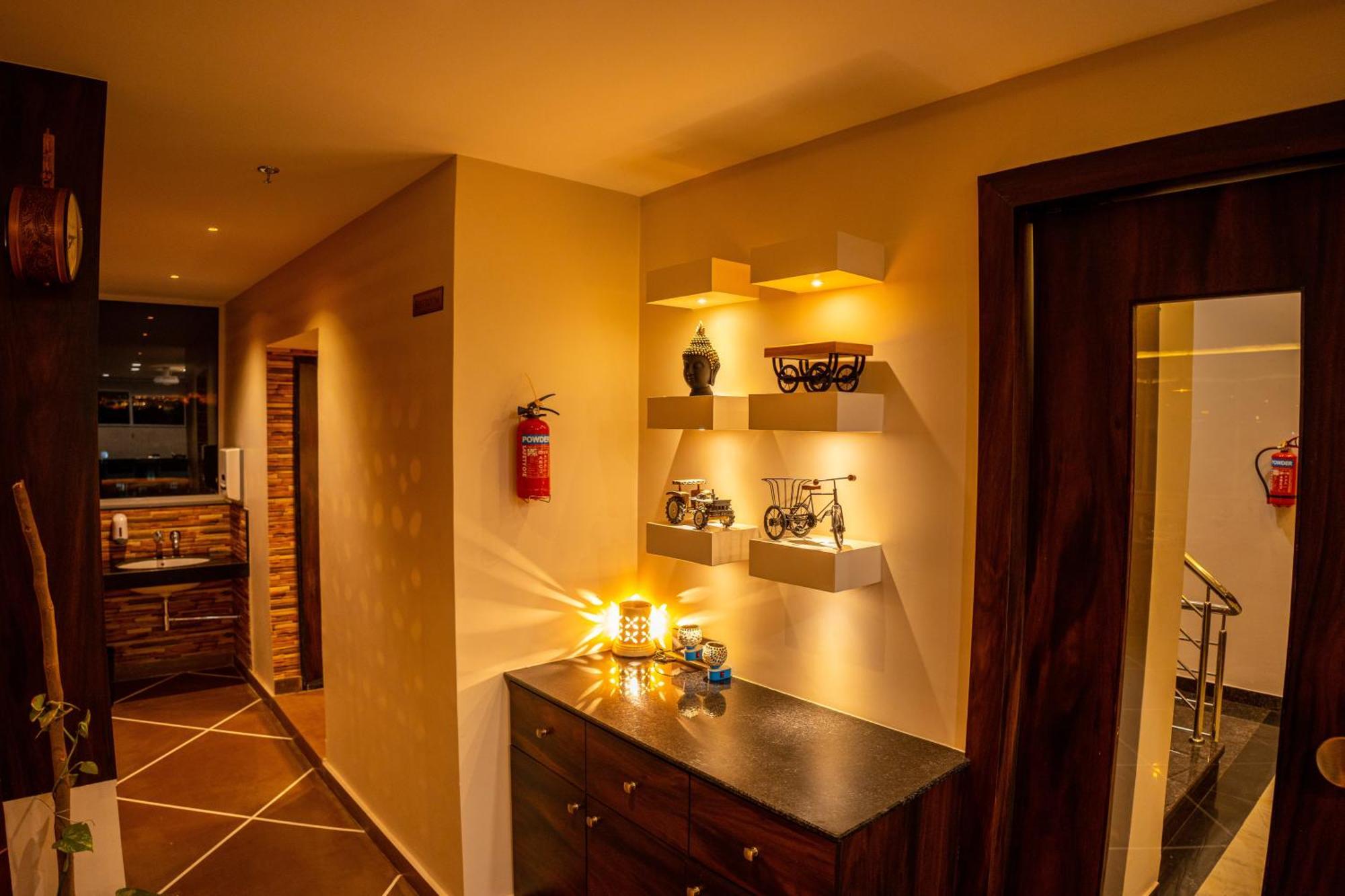 Raghunandan Palace - A Premier Boutique Stay, City Center & 500 Meters From City Railway Station Udaipur Ngoại thất bức ảnh