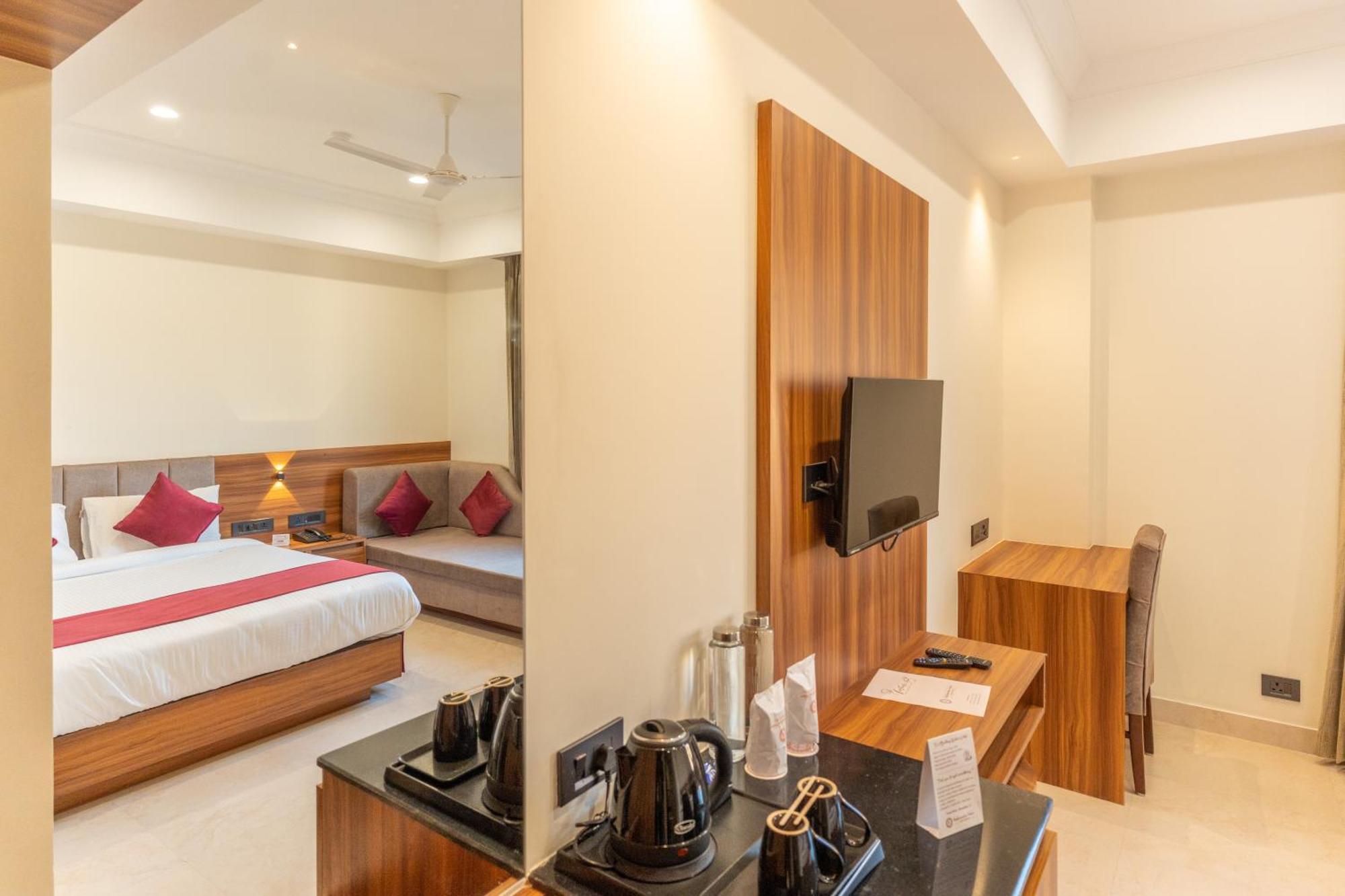 Raghunandan Palace - A Premier Boutique Stay, City Center & 500 Meters From City Railway Station Udaipur Ngoại thất bức ảnh